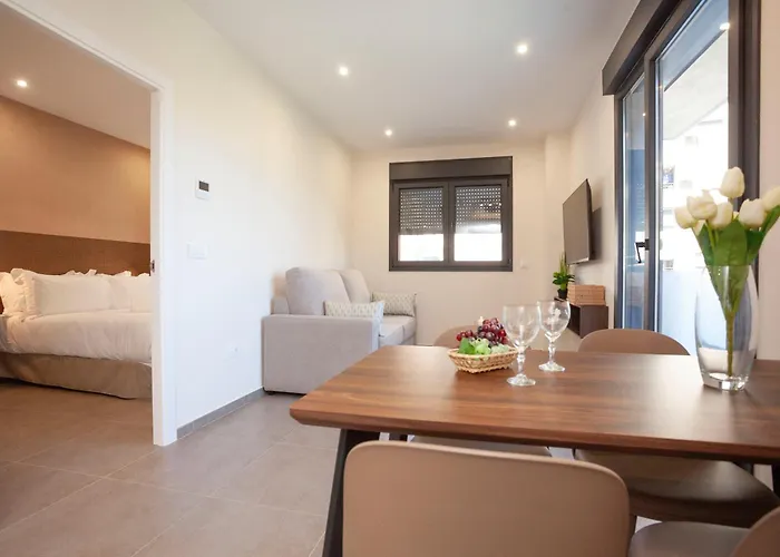 Nova Apartamento Caces